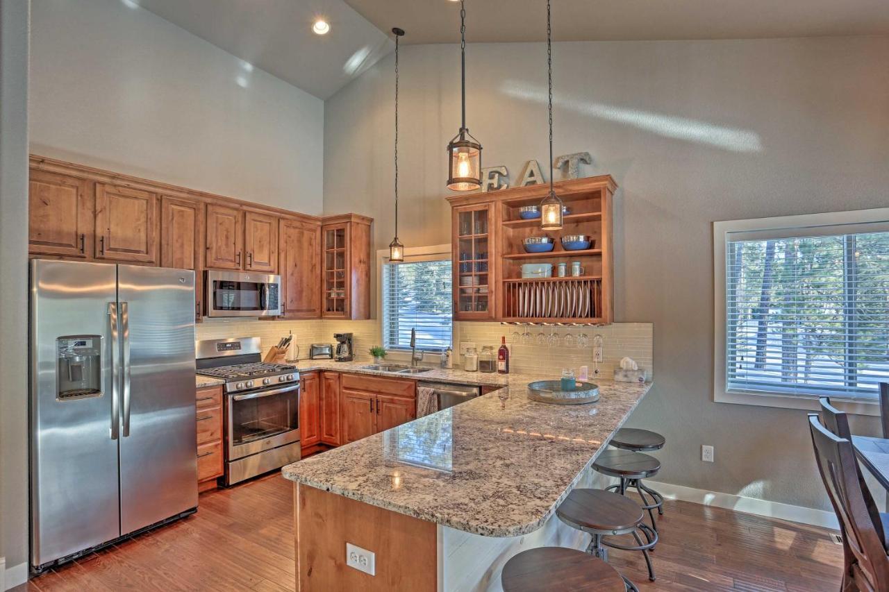 Lead Family Home With Hot Tub, 2 Mi To Deer Mountain エクステリア 写真