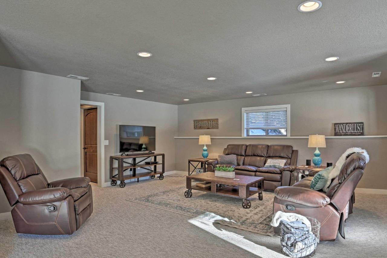 Lead Family Home With Hot Tub, 2 Mi To Deer Mountain エクステリア 写真